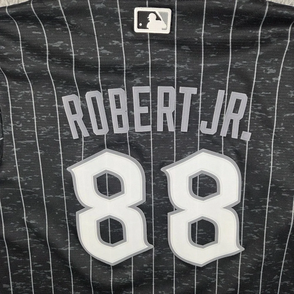 Nike Chicago White Sox Luis Robert Jr. #88 Jersey Youth M 10/12 MLB City Connect
